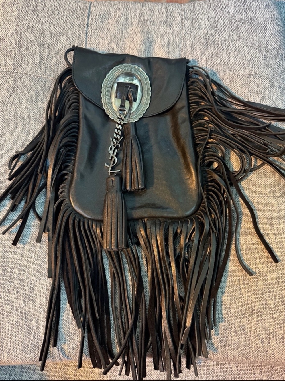 Authentic Saint Laurent Antia
Leather Fringed Shoulder Bag
Black